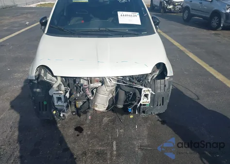 2016 Fiat 500 Abarth z USA, uszkodzony, nr VIN 3C3CFFFH2GT184581